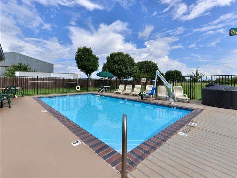 Quality Inn & Suites Wichita Falls I-44 Εξωτερικό φωτογραφία