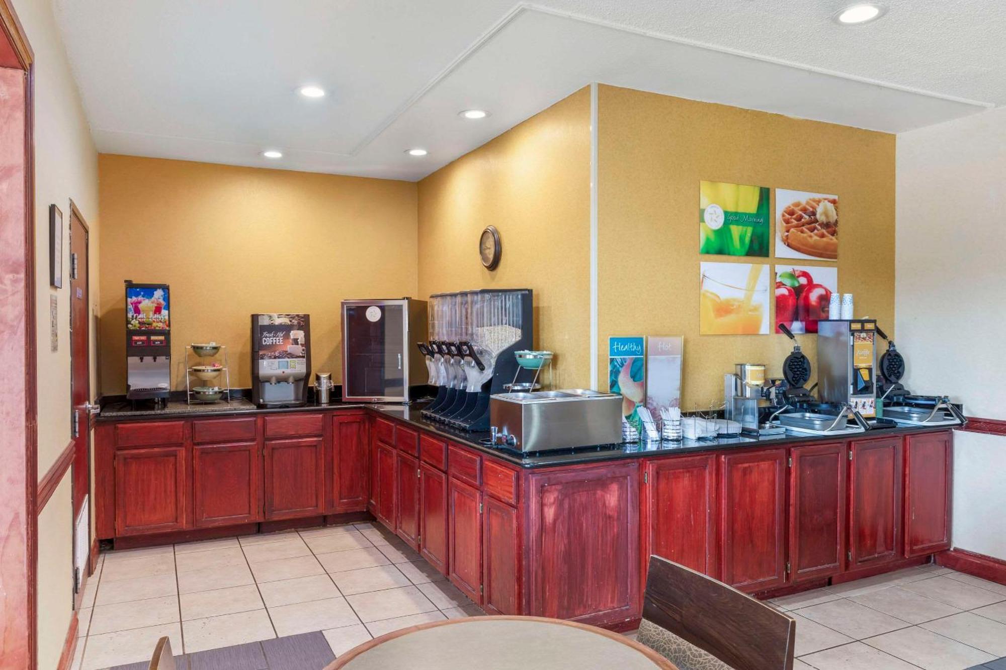 Quality Inn & Suites Wichita Falls I-44 Εξωτερικό φωτογραφία