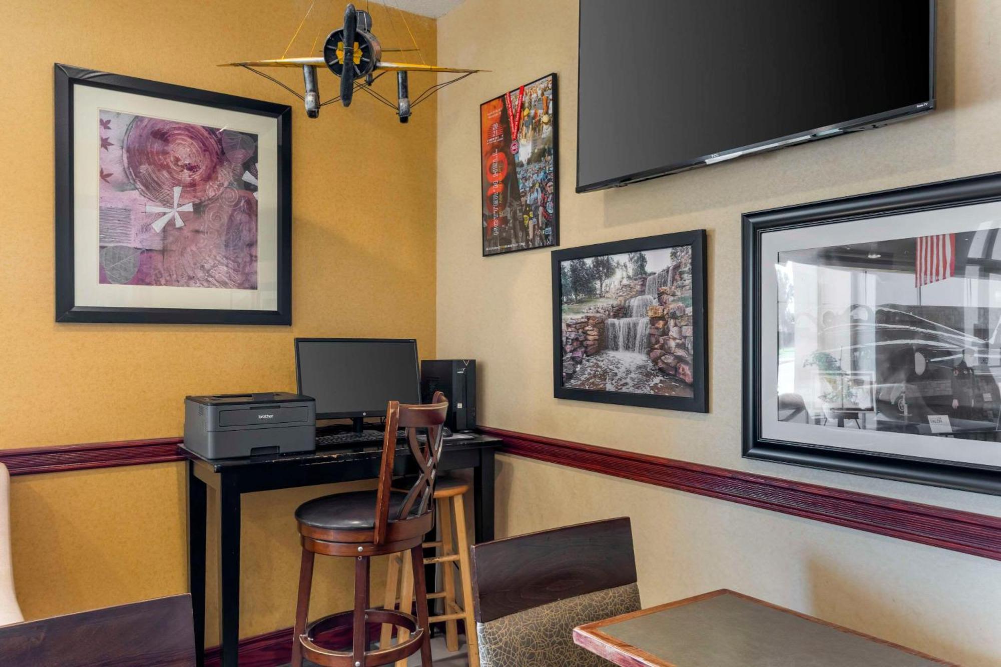 Quality Inn & Suites Wichita Falls I-44 Εξωτερικό φωτογραφία
