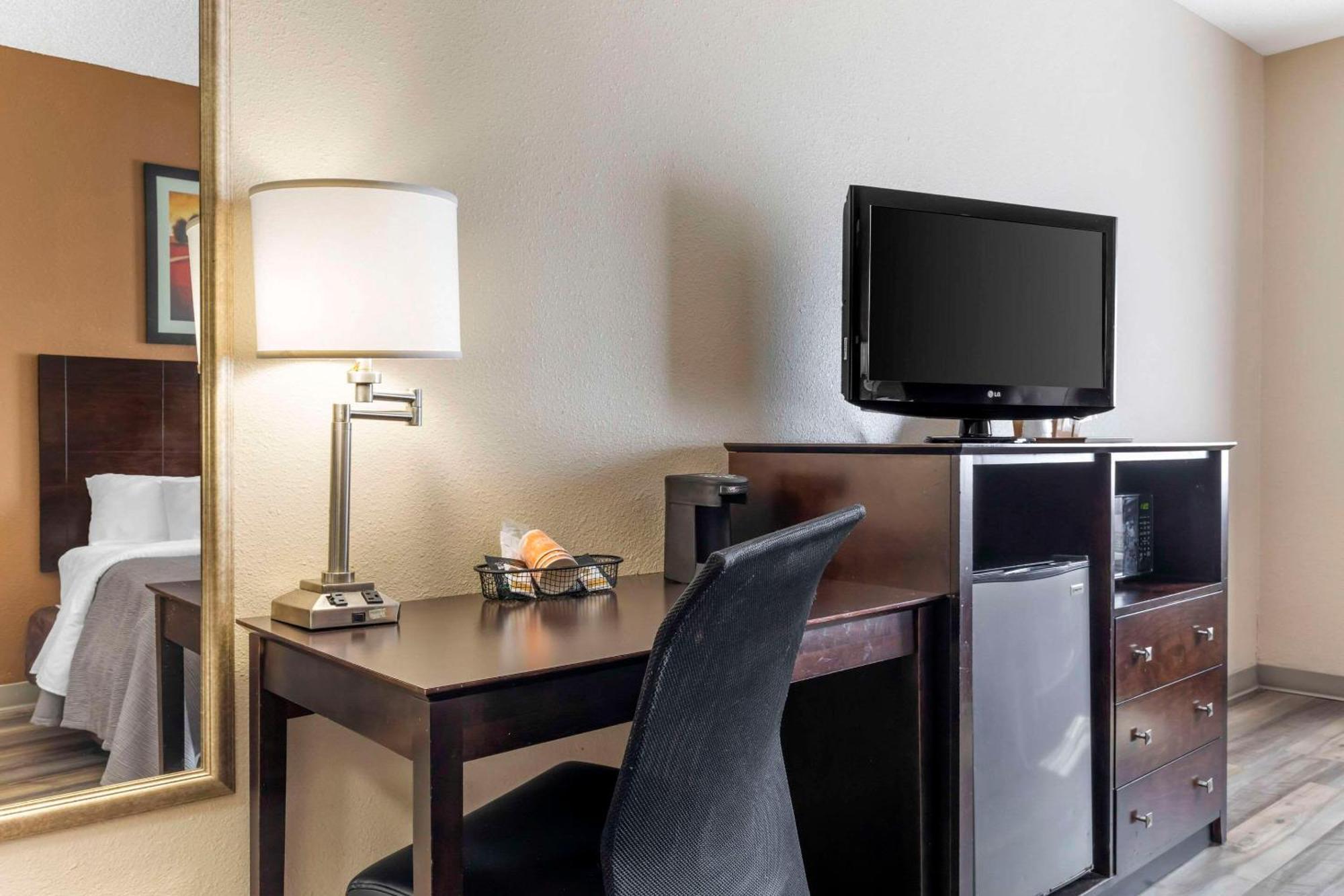 Quality Inn & Suites Wichita Falls I-44 Εξωτερικό φωτογραφία