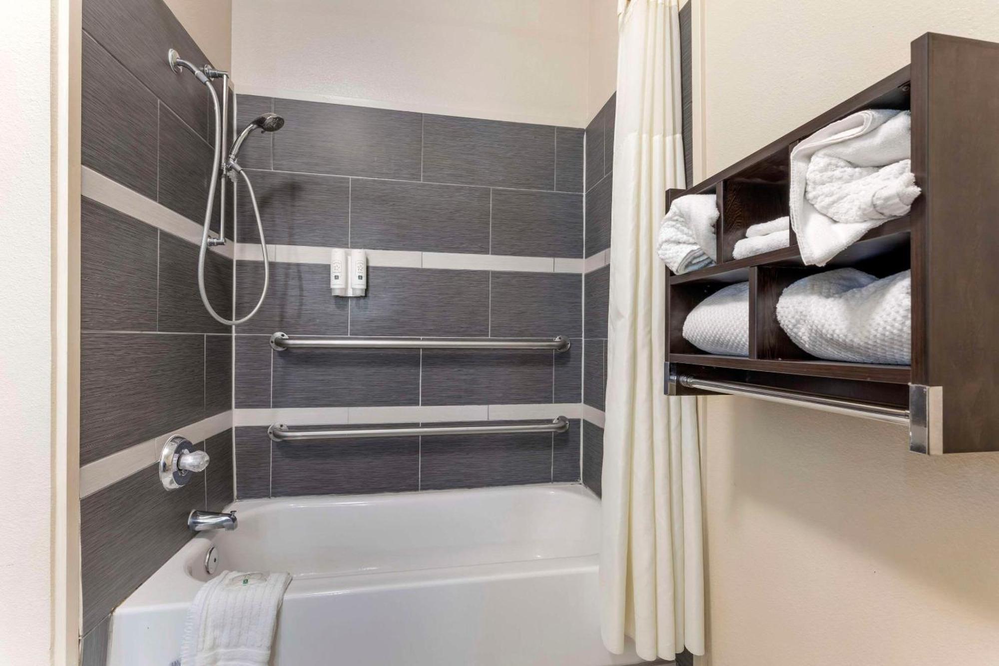 Quality Inn & Suites Wichita Falls I-44 Εξωτερικό φωτογραφία